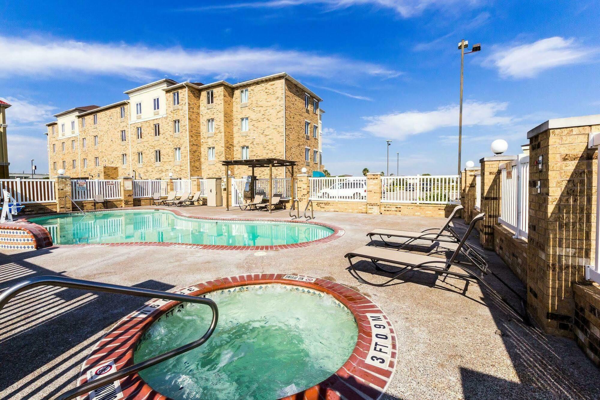 Comfort Suites Central Корпъс Кристи Екстериор снимка