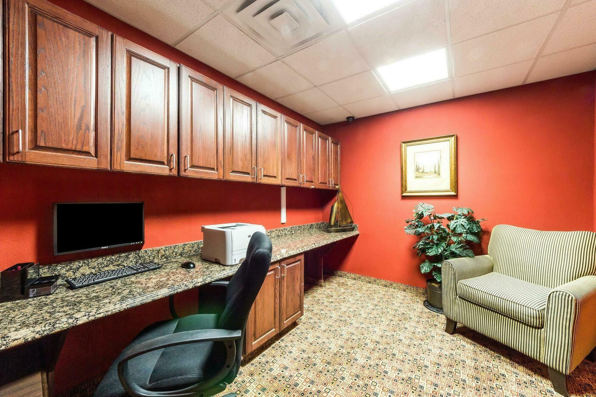 Comfort Suites Central Корпъс Кристи Екстериор снимка